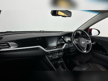 Used Kia Niro 2021 for sale - 76954206: Photo