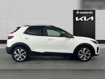 Used Kia Stonic 2023 for sale - 77470833: Photo