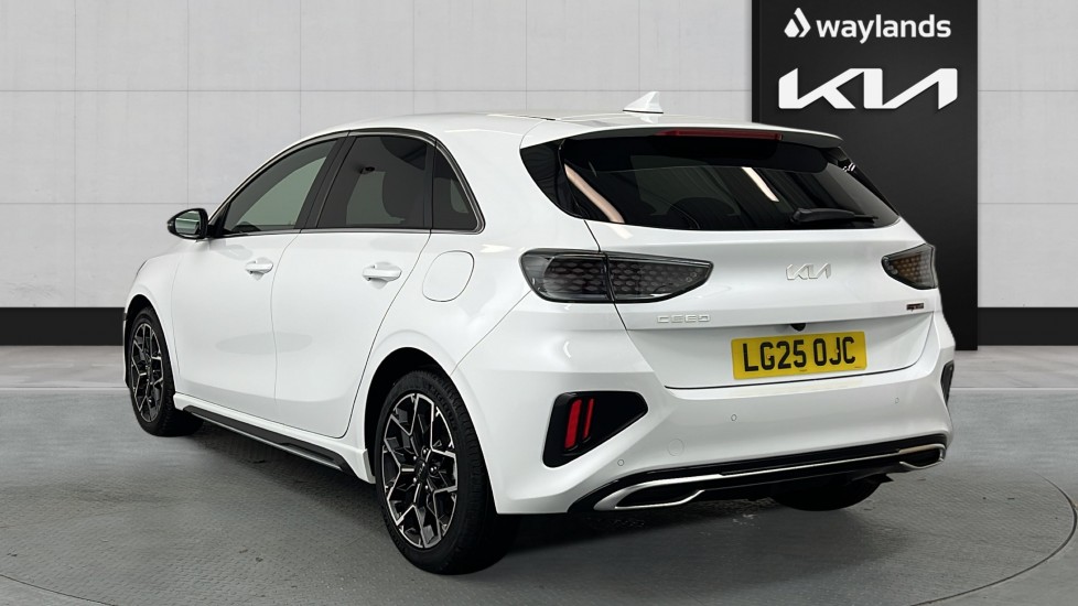 Used Kia Ceed 2025 for sale - 77552274: Photo 2