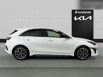 Used Kia Ceed 2025 for sale - 77552274: Photo