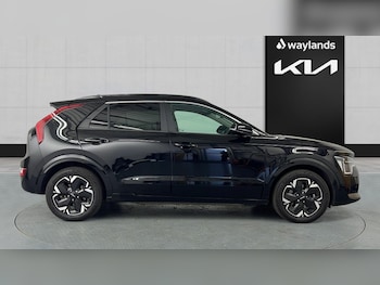 Used Kia Niro 2024 for sale - 79252313: Photo