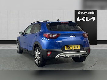 Used Kia Stonic 2023 for sale - 78140458: Photo