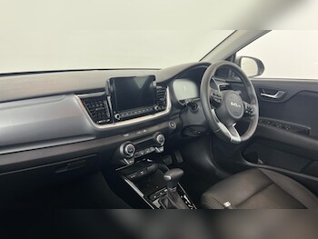Used Kia Stonic 2025 for sale - 77519174: Photo