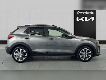 Used Kia Stonic 2025 for sale - 77519174: Photo