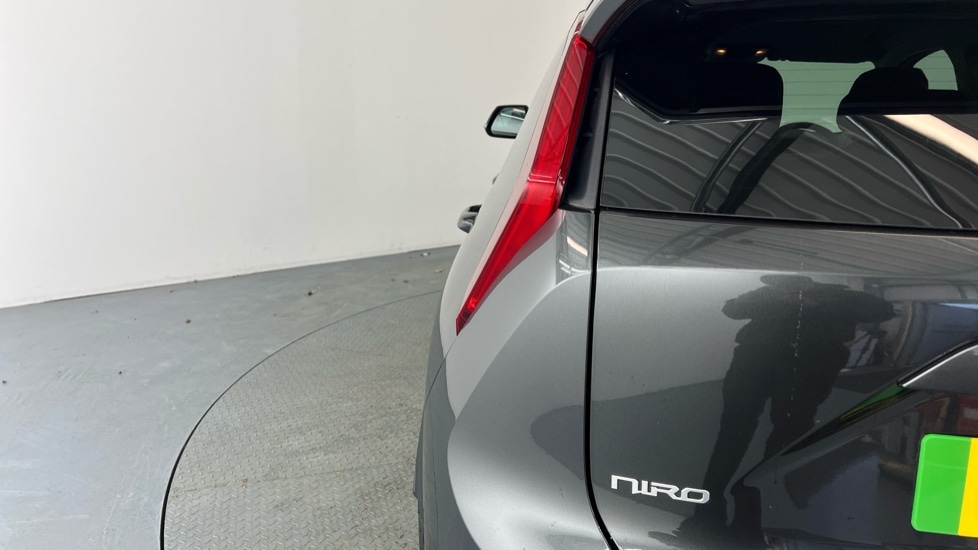Used Kia Niro 2023 for sale - 76954305: Photo 13