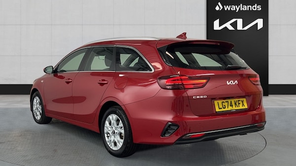 Used Kia Ceed 2024 for sale - 76021990: Photo 2