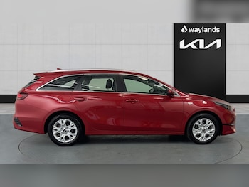 Used Kia Ceed 2024 for sale - 76021990: Photo 4