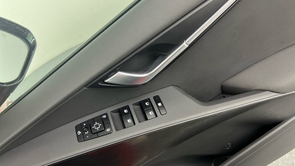 Used Kia Niro 2024 for sale - 76868595: Photo 16