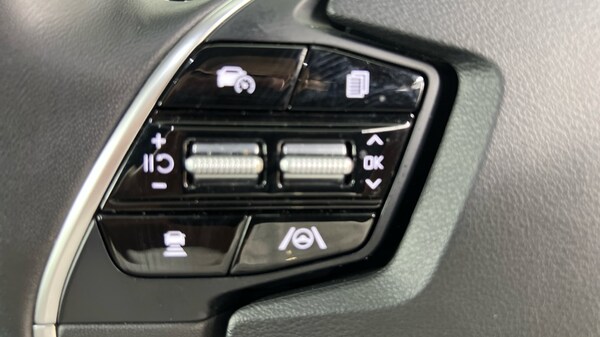 Used Kia EV6 2023 for sale - 76234116: Photo 13
