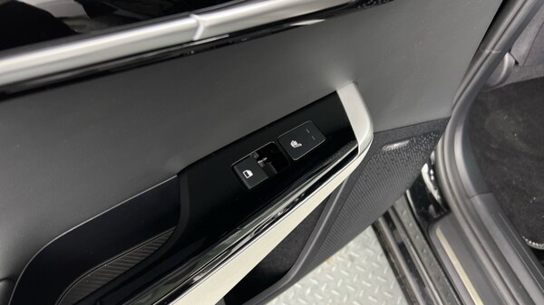 Used Kia EV6 2023 for sale - 76234116: Photo 35