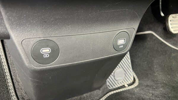 Used Kia EV6 2023 for sale - 76234116: Photo 44