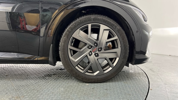 Used Kia EV6 2023 for sale - 76234116: Photo 5