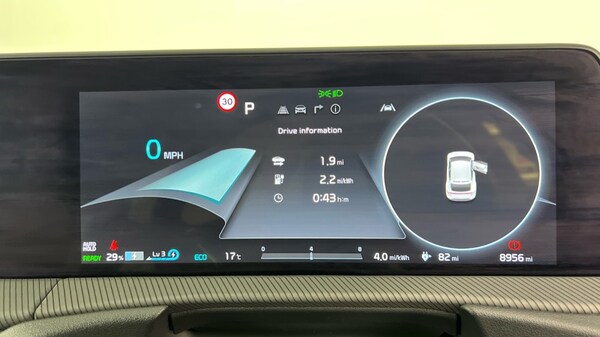 Used Kia EV6 2023 for sale - 76234116: Photo 7
