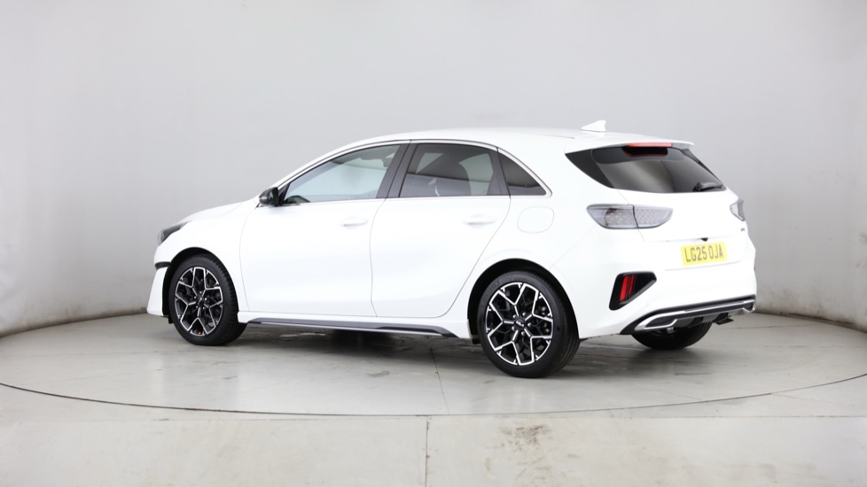 Used Kia Ceed 2025 for sale - 76519410: Photo 2