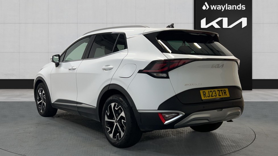 Used Kia Sportage 2023 for sale - 76927941: Photo 2