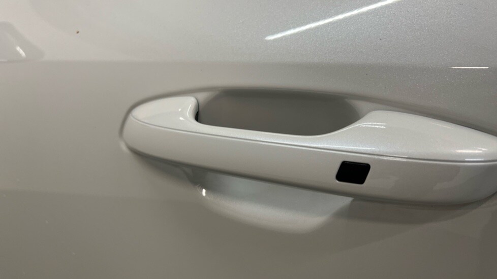 Used Kia Niro 2025 for sale - 76037640: Photo 17