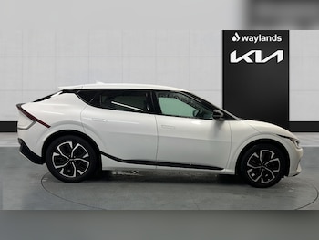 Used Kia EV6 2023 for sale - 76788112: Photo