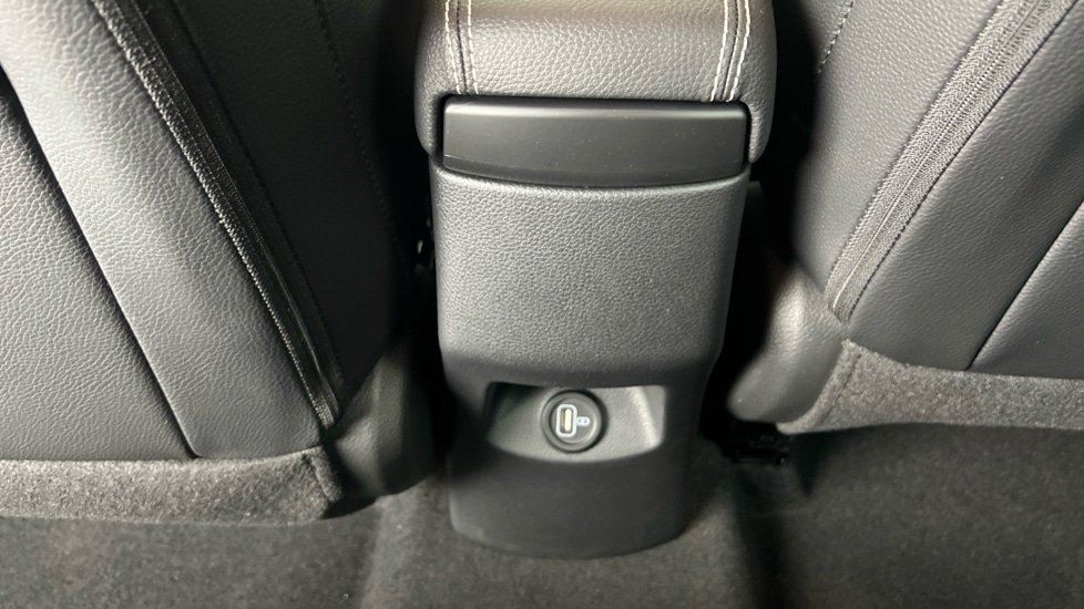 Used Kia Stonic 2025 for sale - 76519446: Photo 18