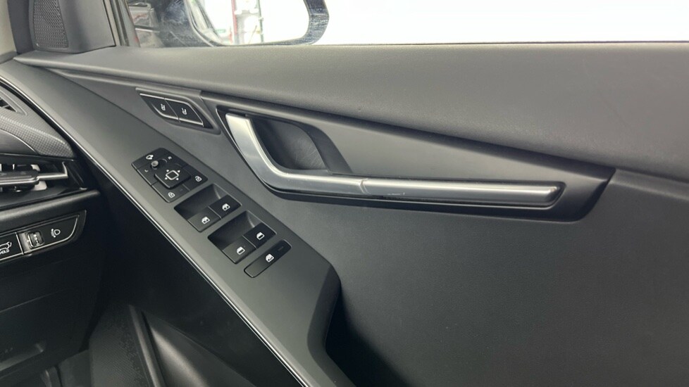 Used Kia Niro 2023 for sale - 77638192: Photo 24