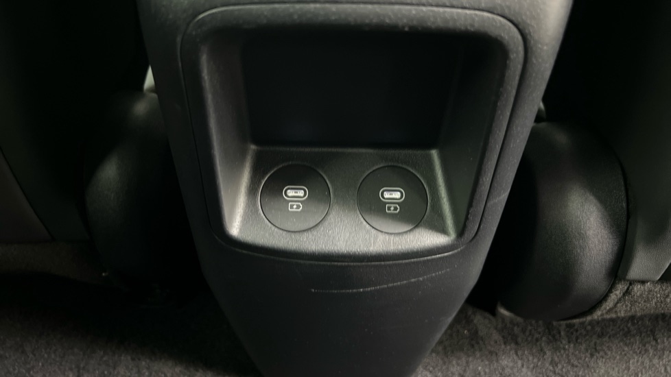 Used Kia EV6 2024 for sale - 77346911: Photo 28