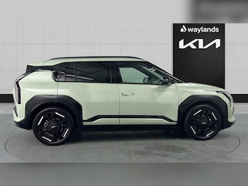 Used Kia EV3 2025 for sale - 77702792: Photo