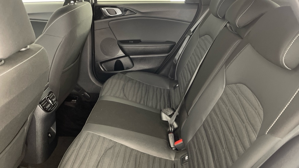 Used Kia Ceed 2025 for sale - 77050936: Photo 12