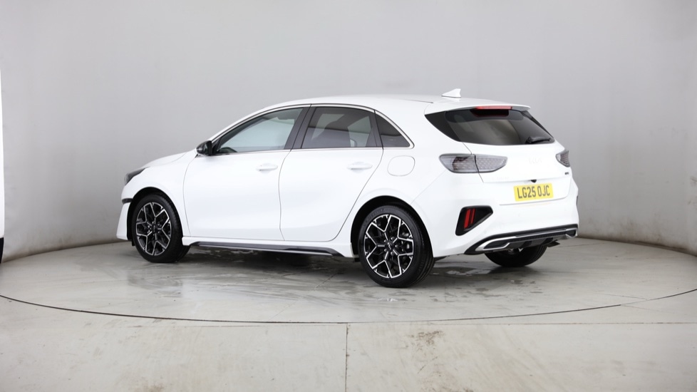 Used Kia Ceed 2025 for sale - 77050936: Photo 2