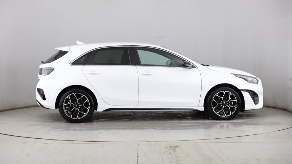 Used Kia Ceed 2025 for sale - 77050936: Photo 3