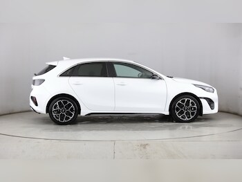 Used Kia Ceed 2025 for sale - 77050936: Photo