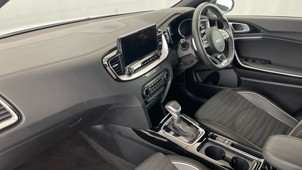 Used Kia Ceed 2025 for sale - 77050936: Photo 8