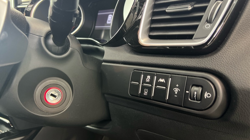 Used Kia XCeed 2025 for sale - 77725948: Photo 31