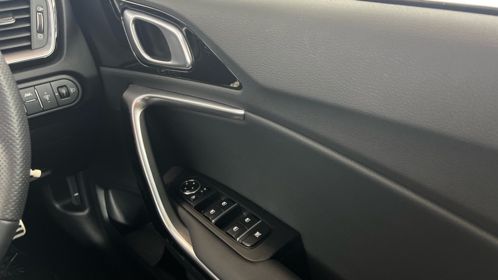 Used Kia XCeed 2025 for sale - 77725948: Photo 36