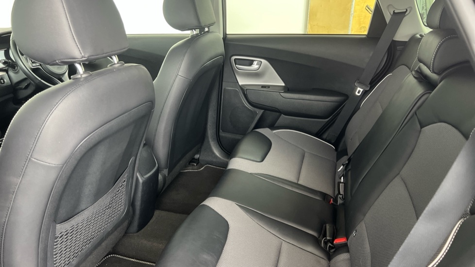Used Kia Niro 2021 for sale - 76888858: Photo 10