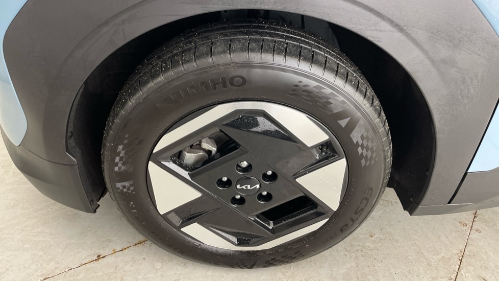 Used Kia EV3 2025 for sale - 77570063: Photo 14