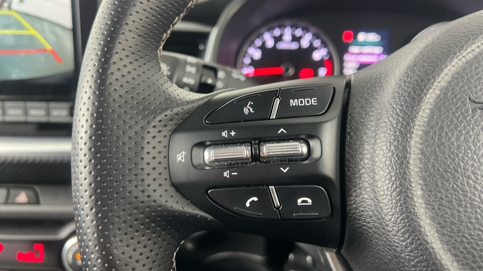 Used Kia Stonic 2024 for sale - 77232129: Photo 37