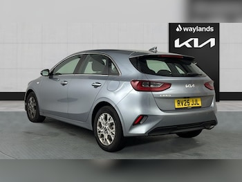 Used Kia Ceed 2025 for sale - 75950786: Photo