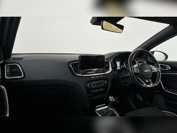 Used Kia XCeed 2023 for sale - 77545271: Photo