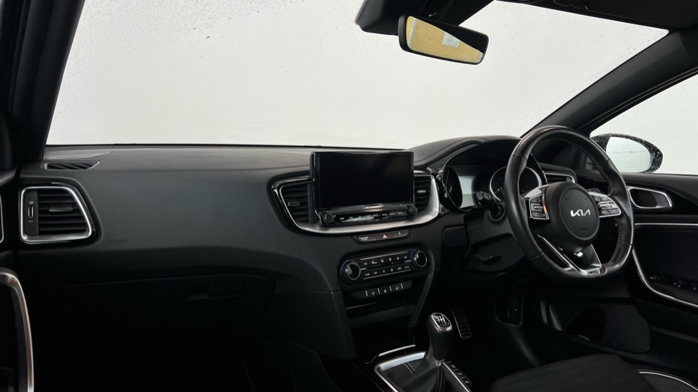 Used Kia XCeed 2023 for sale - 77634599: Photo 3