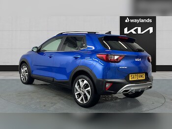 Used Kia Stonic 2023 for sale - 77256459: Photo