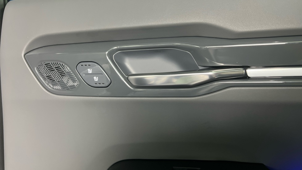 Used Kia EV9 2024 for sale - 77545140: Photo 25