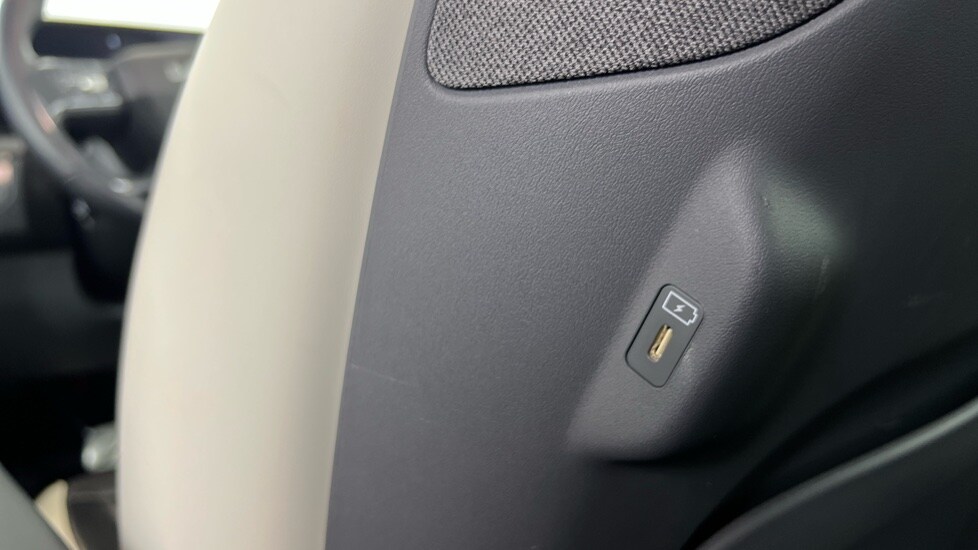 Used Kia EV9 2023 for sale - 77810219: Photo 40