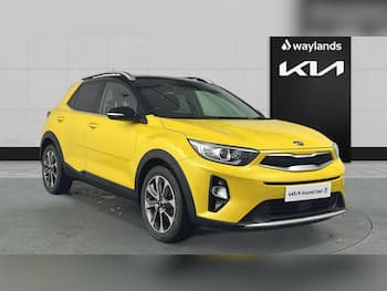 Used Kia Stonic 2017 for sale - 79609876: Photo