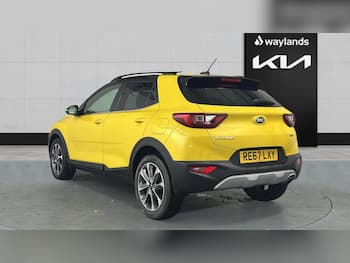 Used Kia Stonic 2017 for sale - 79609876: Photo