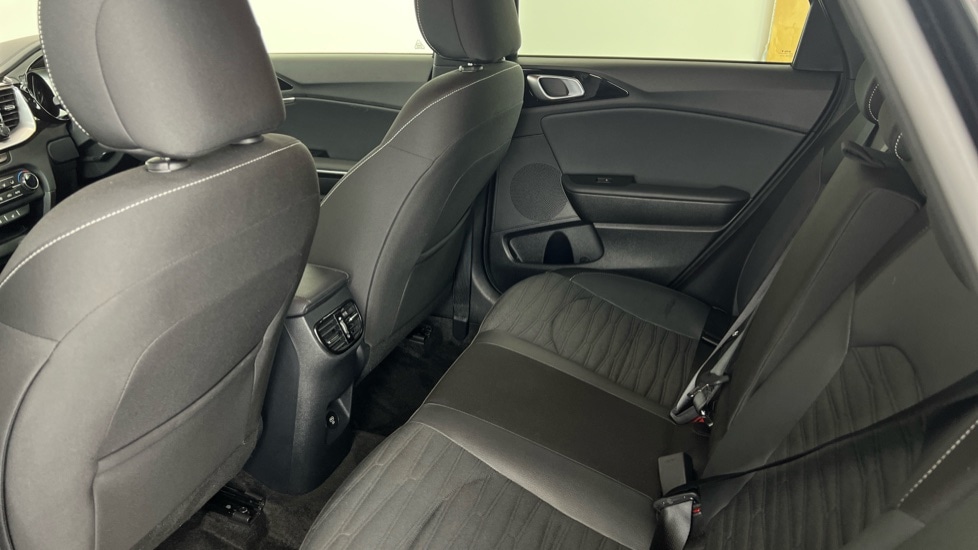 Used Kia Ceed 2025 for sale - 77725938: Photo 10