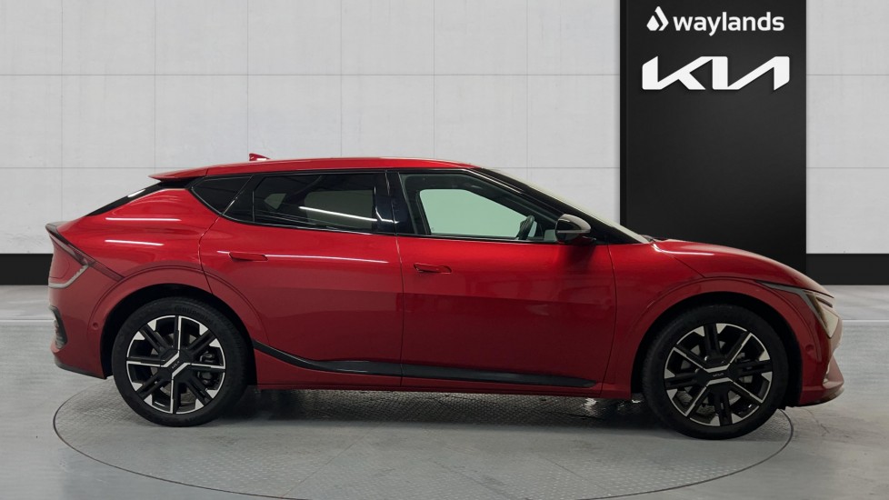 Used Kia EV6 2024 for sale - 76869231: Photo 4