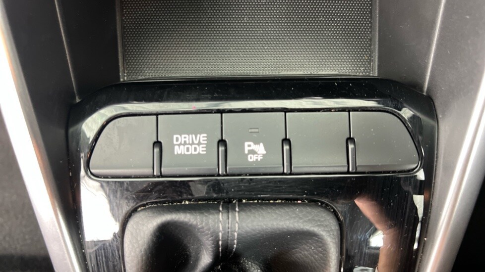 Used Kia Stonic 2024 for sale - 78137050: Photo 38