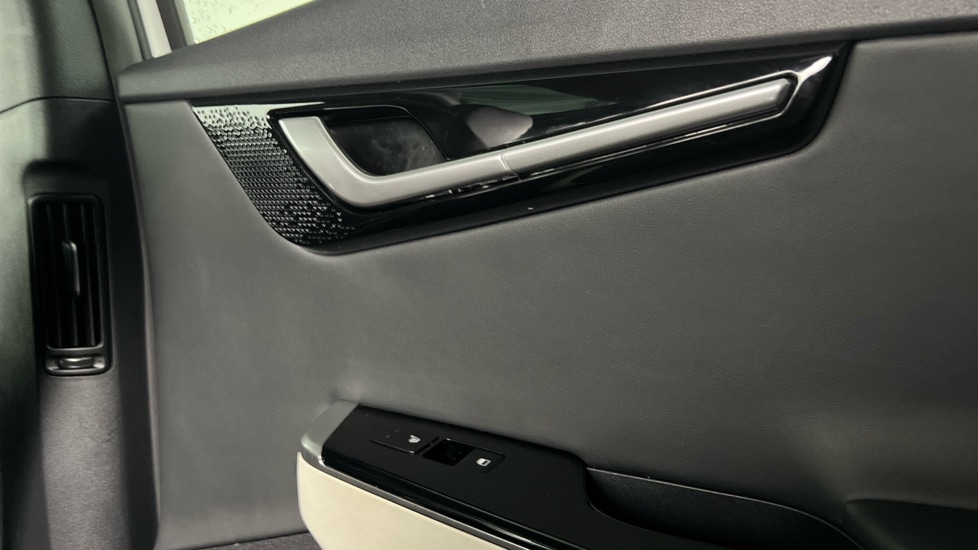 Used Kia EV6 2023 for sale - 77519123: Photo 24