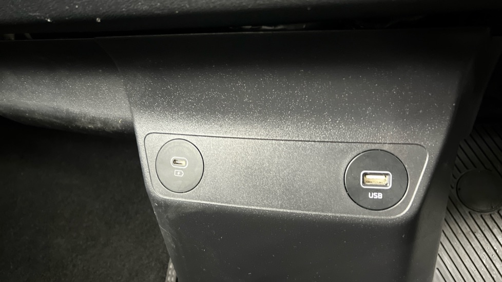 Used Kia EV6 2023 for sale - 77519123: Photo 44