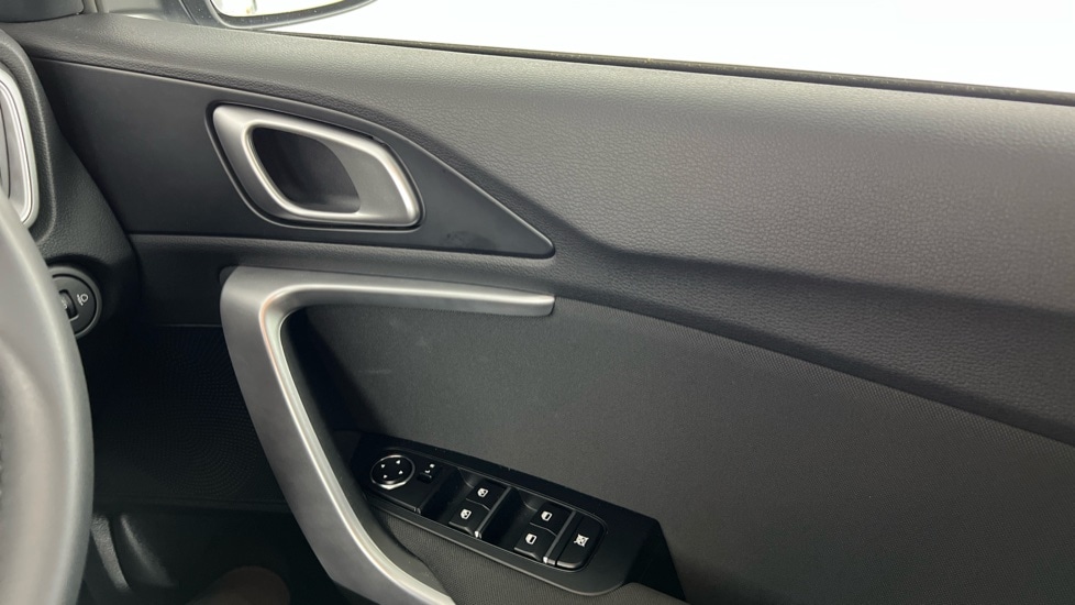 Used Kia Ceed 2025 for sale - 76869598: Photo 23