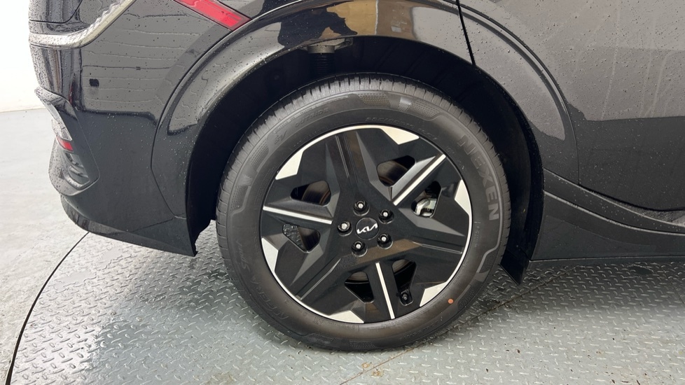Used Kia EV6 2025 for sale - 76870835: Photo 40